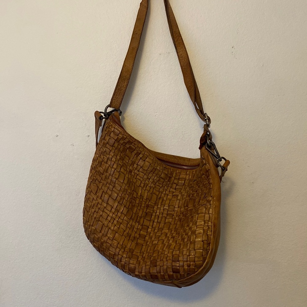 Real leather weaved purse with adjustable strap from Holland